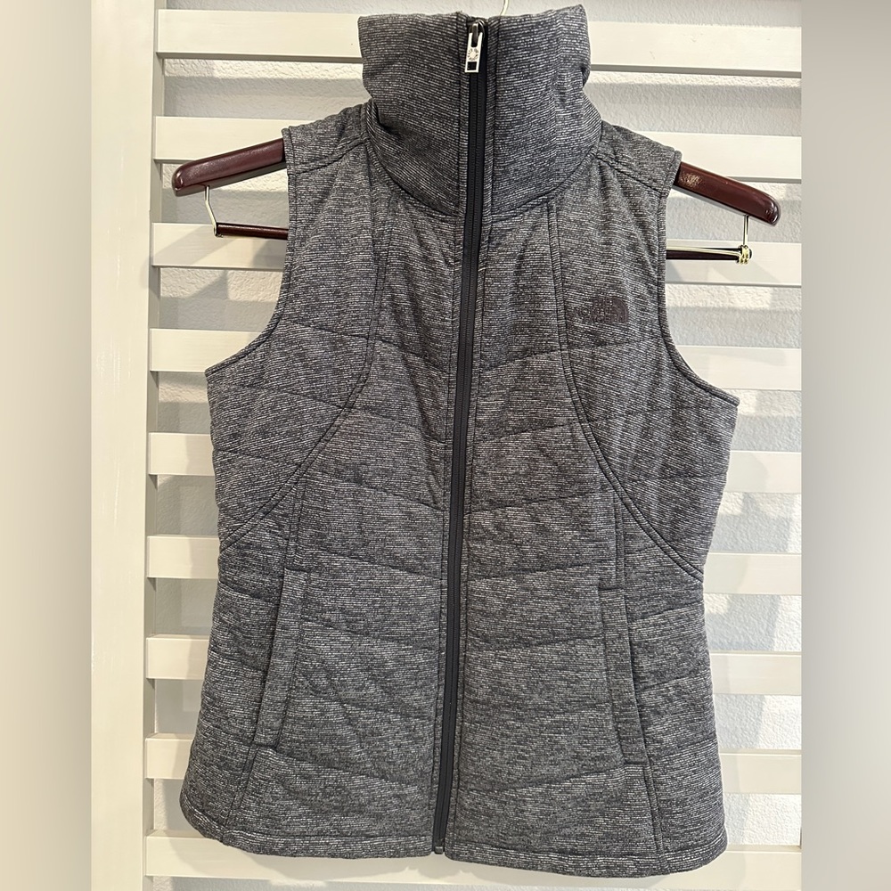 North face women vest